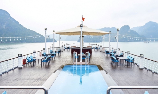 Paradise Grand Cruise