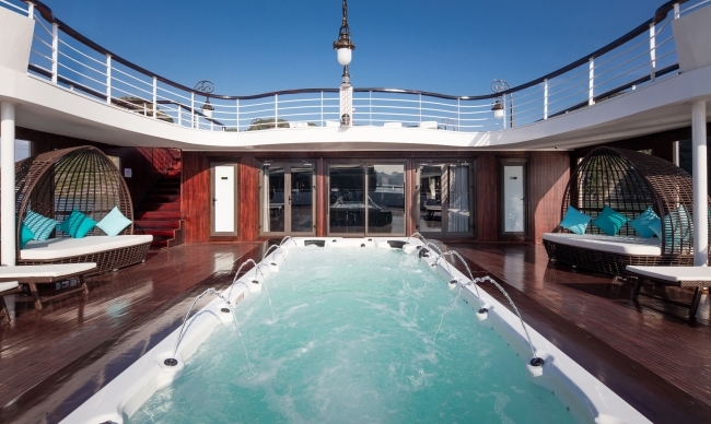 Ambassador Cruise