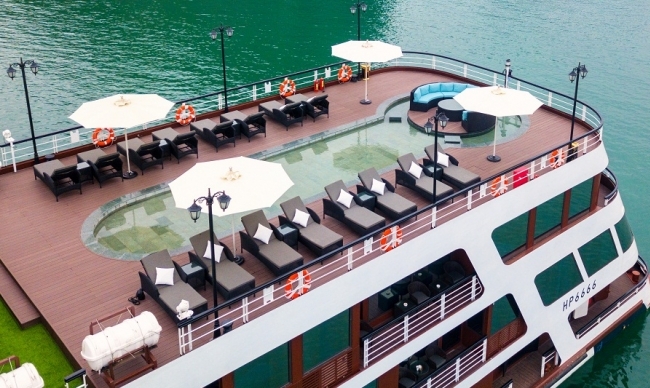 Le Theatre Cruise
