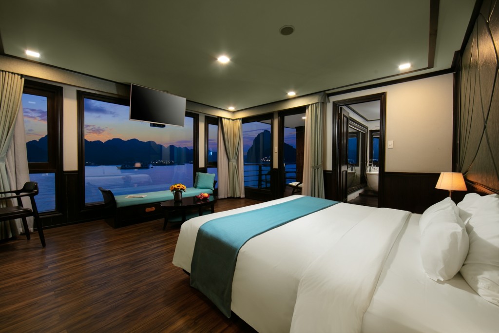 Deluxe Cabin With Balcony