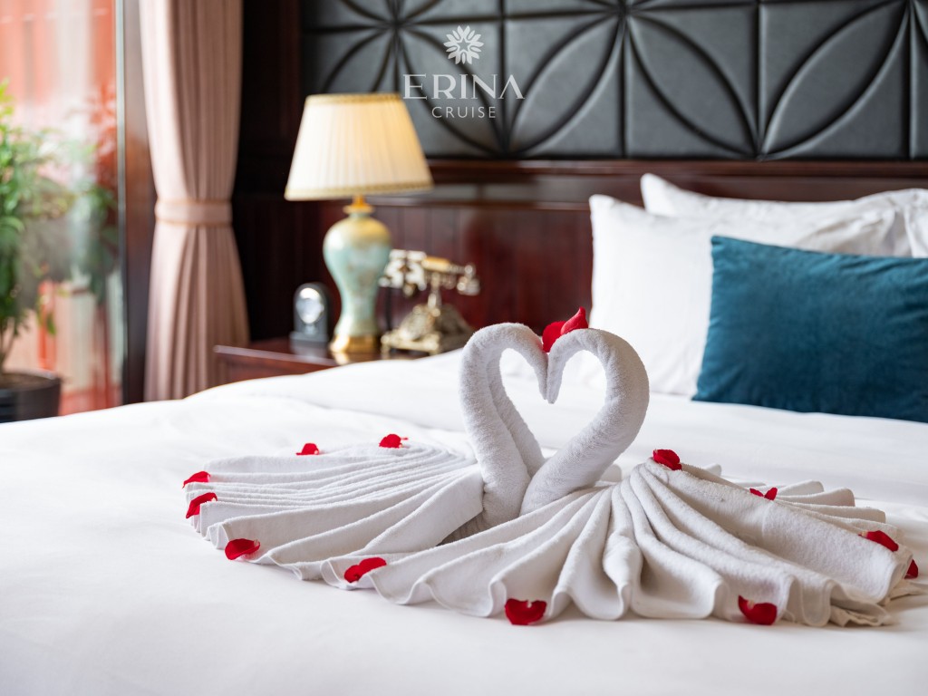 Honeymoon Suite